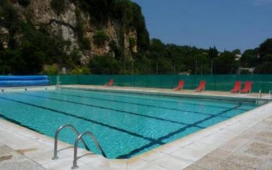 barjols,piscine